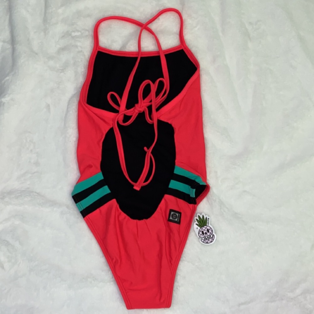 NWT size 28 Jolyn tieback onesie coral bodhi